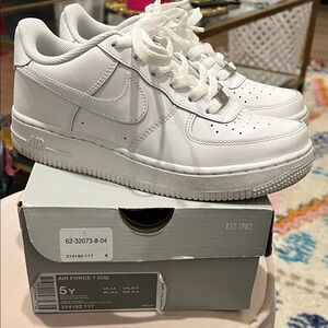Nike Kids Air Force 1 White Sneakers